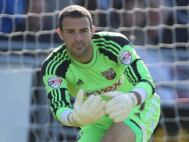 Brentford goalkeeper Richard Lee puts Peter the pillock in ...