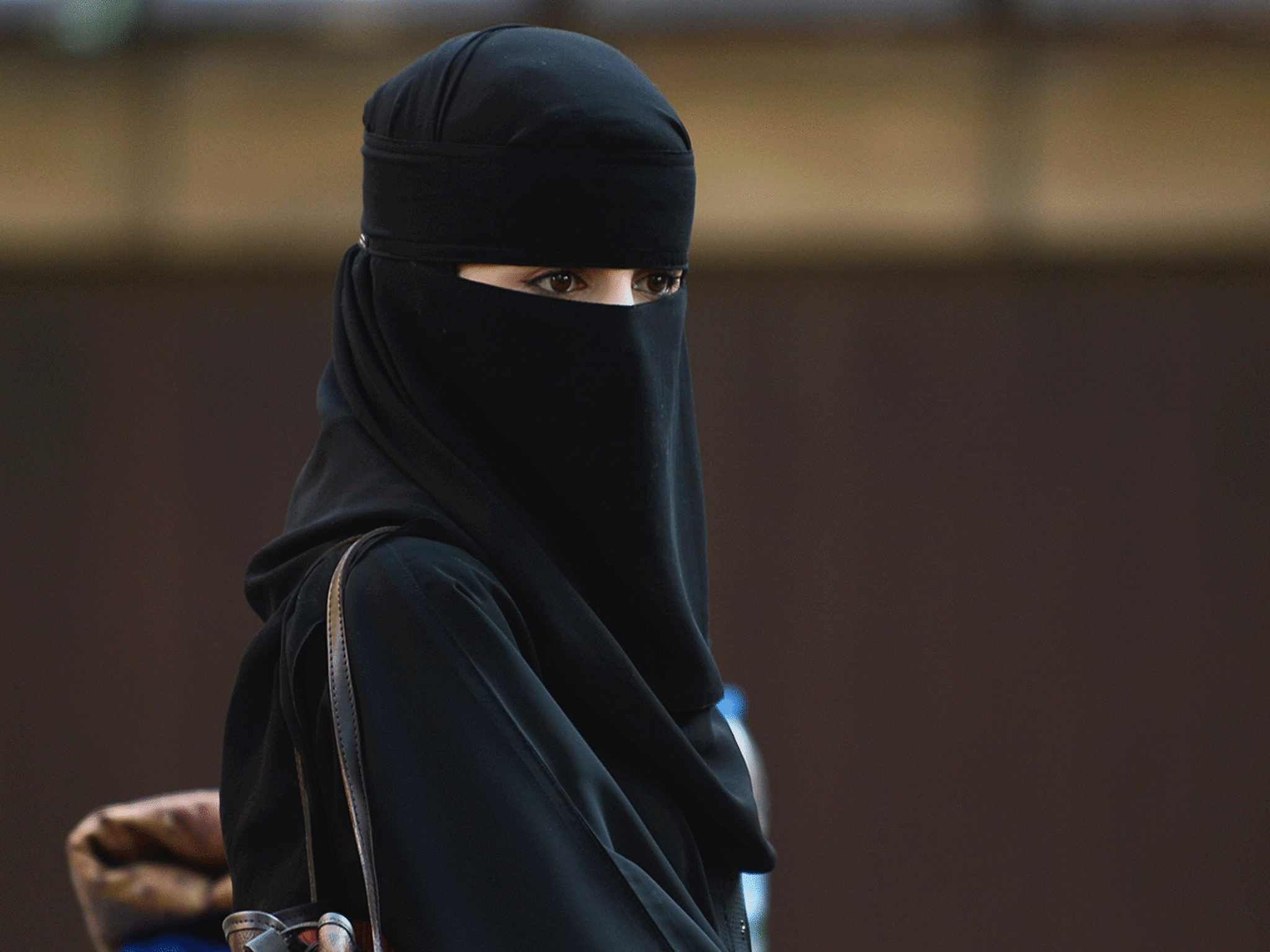 Niqab wallpapers for Android - Download