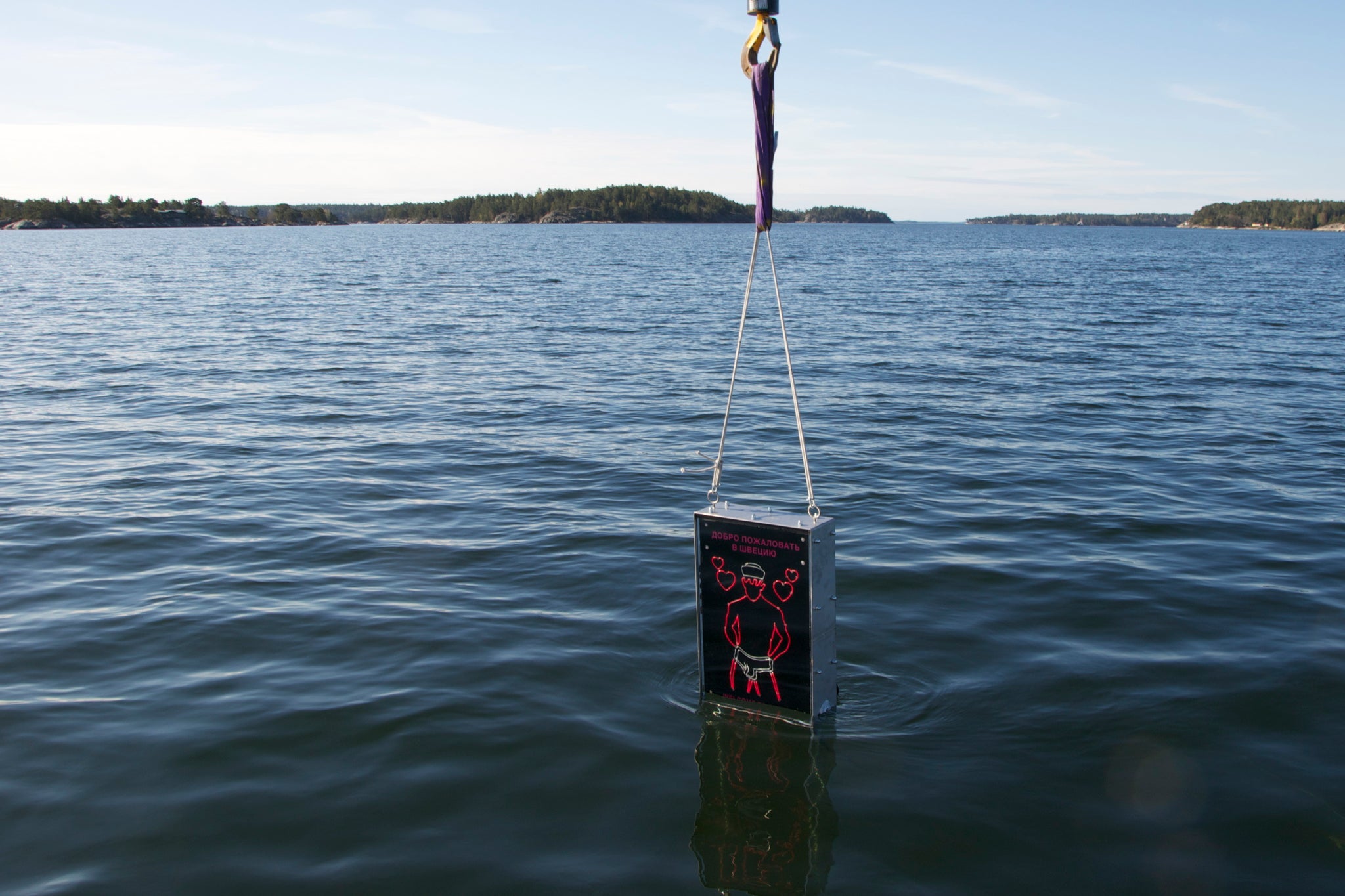 The Singing Sailor was lowered into the sea off the Stockholm Archipelago on 27 April