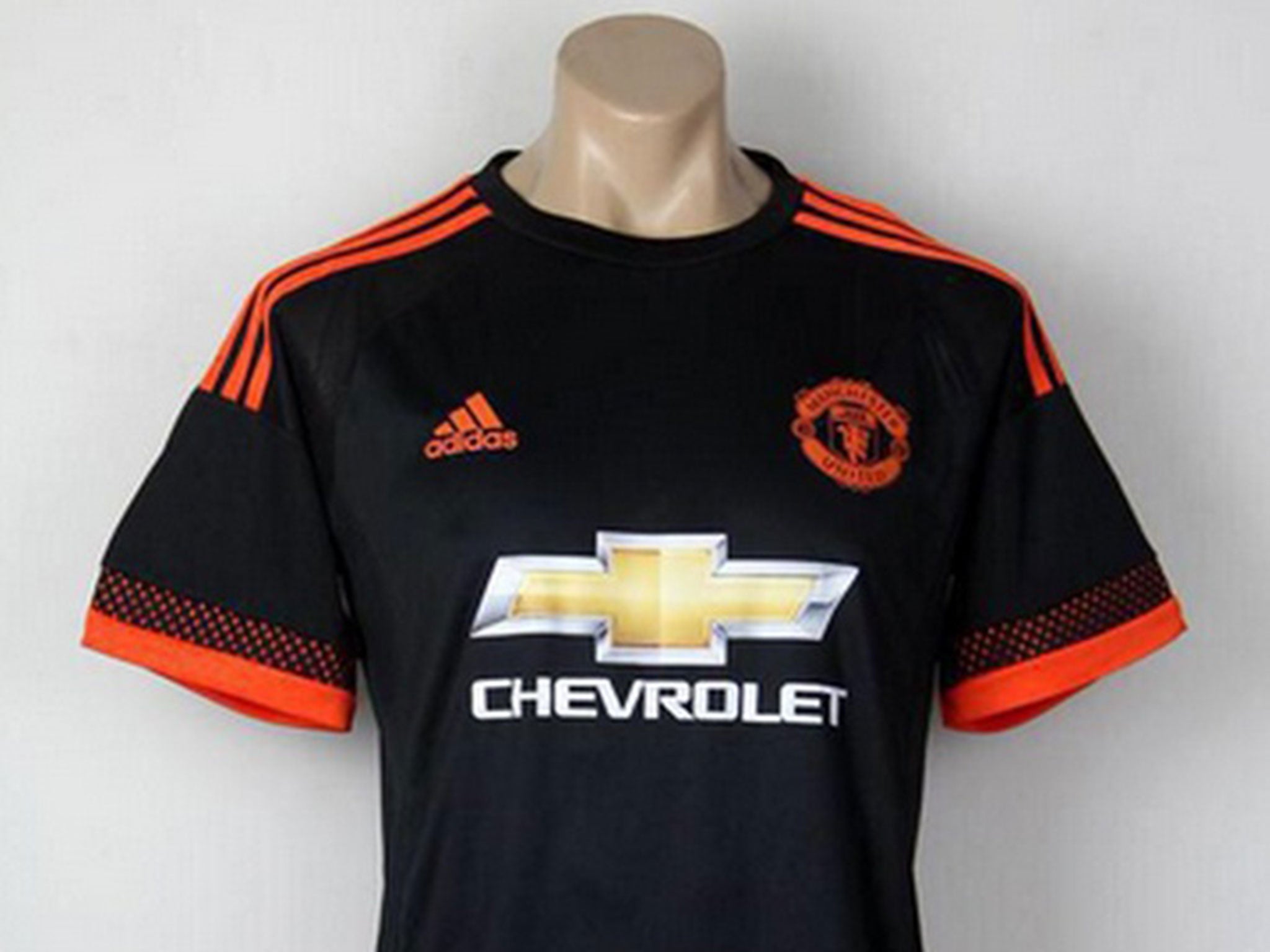 Manchester United 2015/16 kit leak: Orange and black strip likened to  former Chelsea jersey emerges online, The Independent