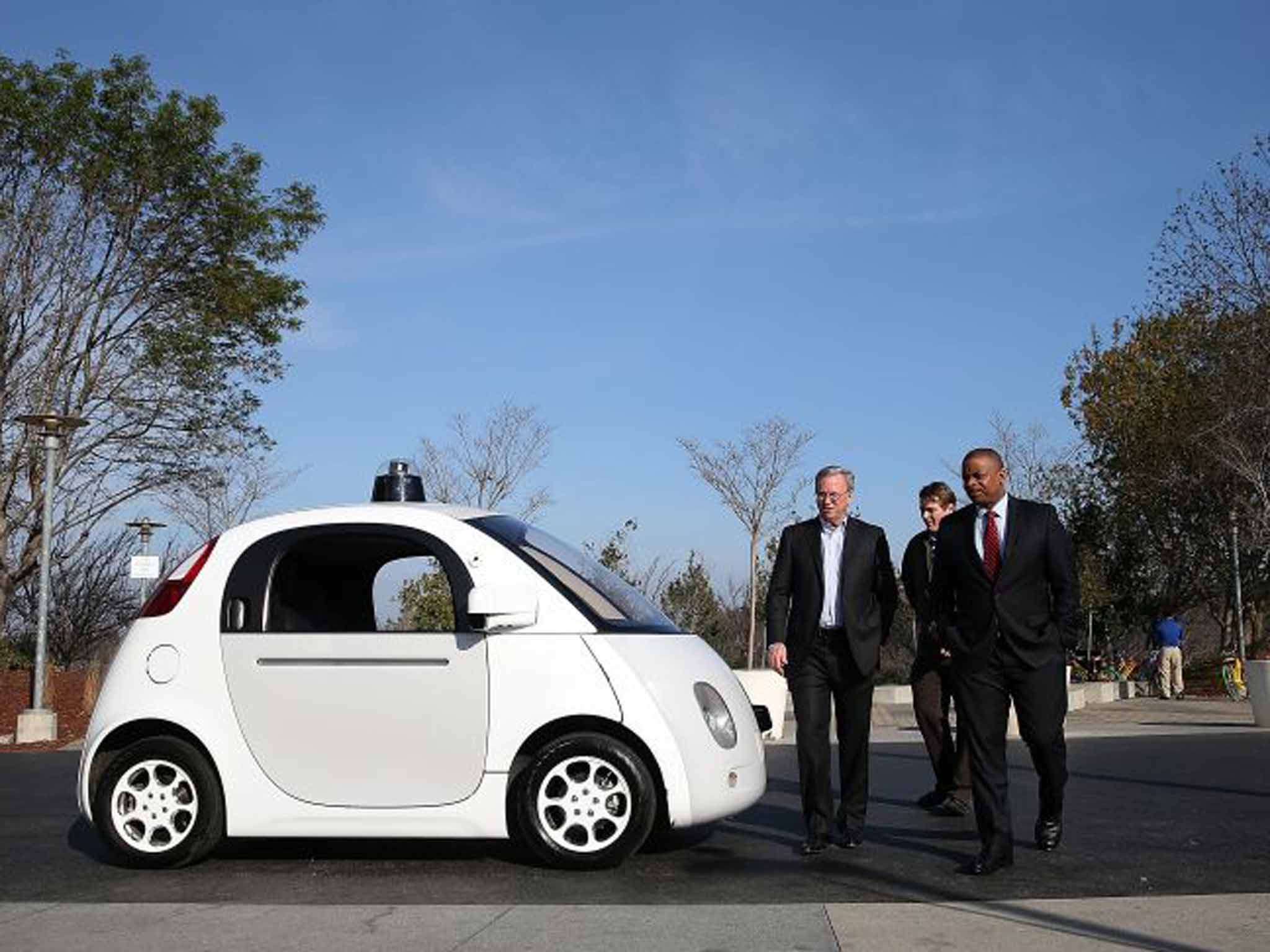 The Googlemobile has a moon face that could drive you to road rage