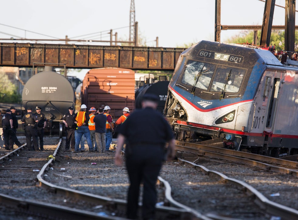 Amtrak Philadelphia Train Crash Live Updates Services Between Nyc And Philadelphia Cancelled