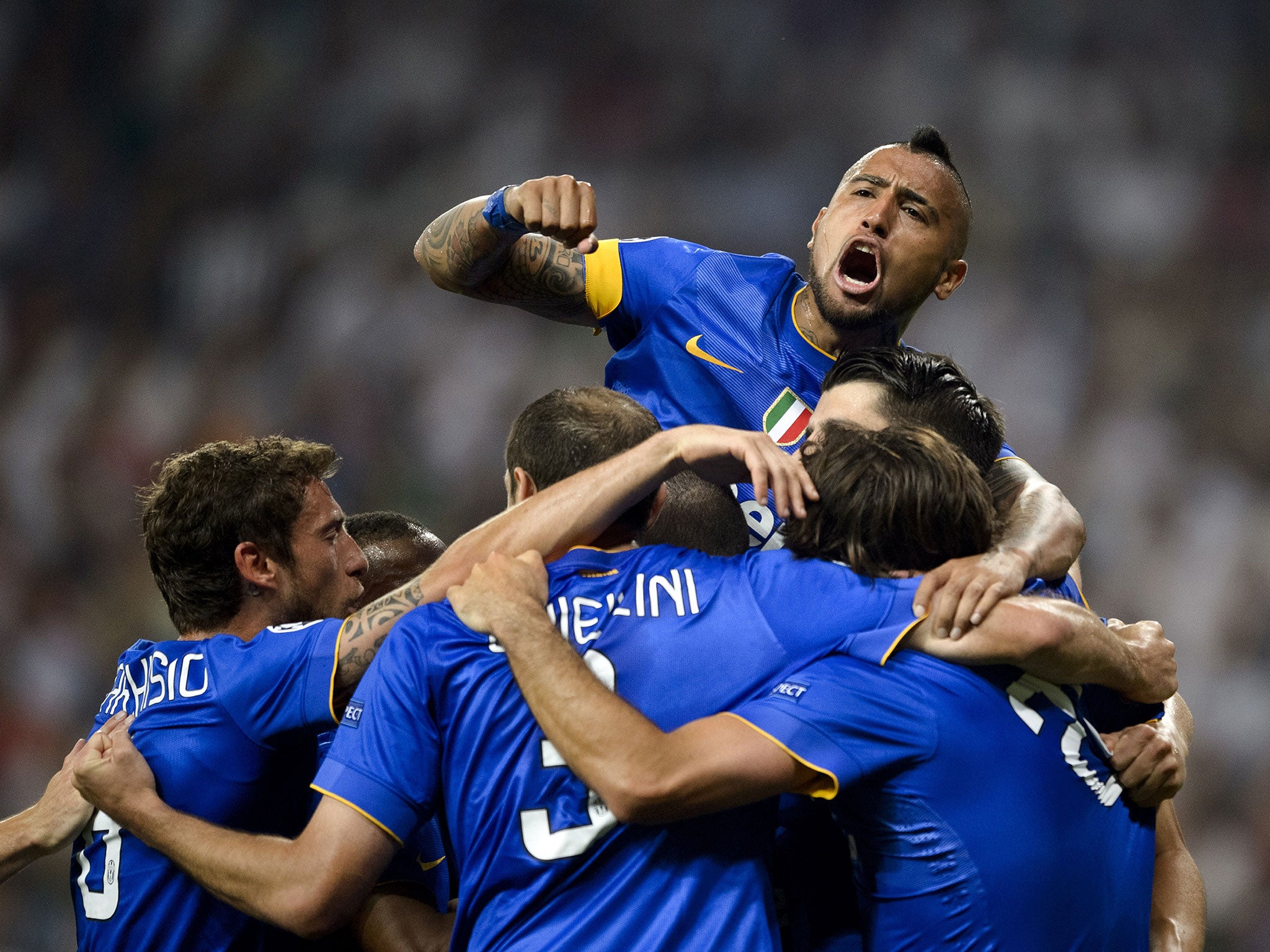 Juventus players celebrate after Alvaro Morata's goal