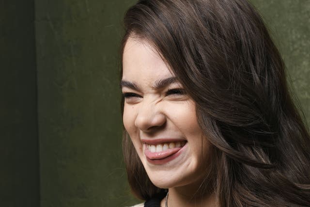Hailee Steinfeld, star of Pitch Perfect 2, pulling an adorable face
