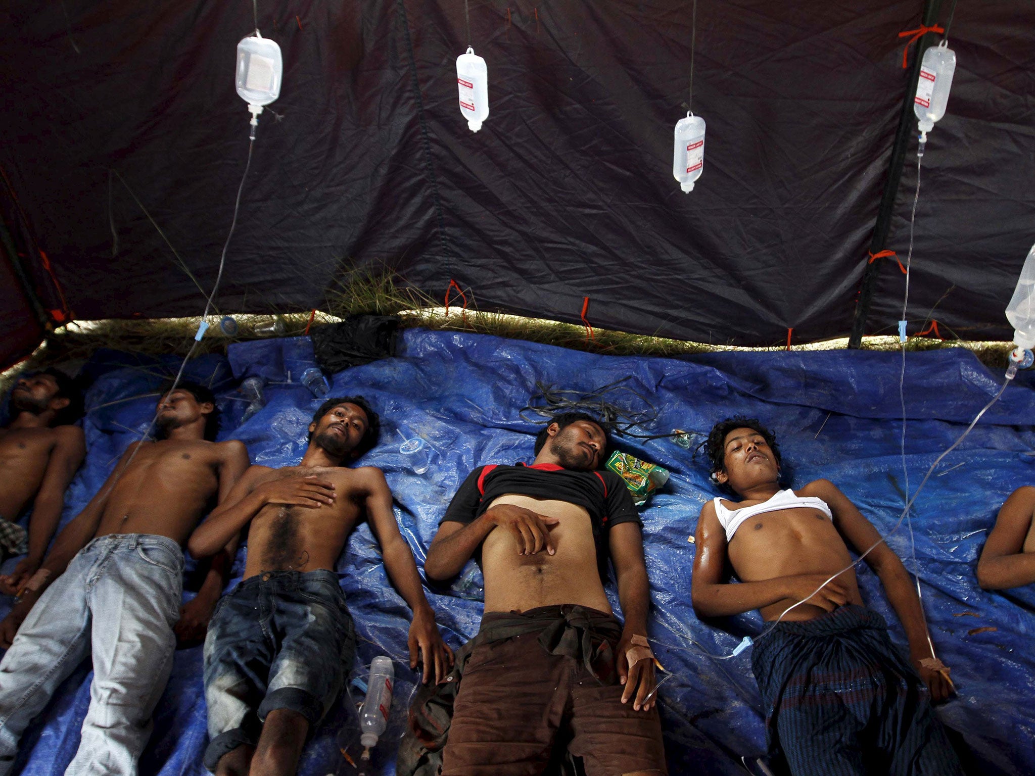 Rohingya and Bangladeshi migrants receive medical assistance