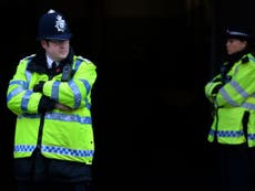 What can US cops learn from UK's gunless police?