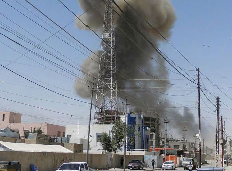 Isis led its renewed assault on Ramadi with suicide car bombs on Friday