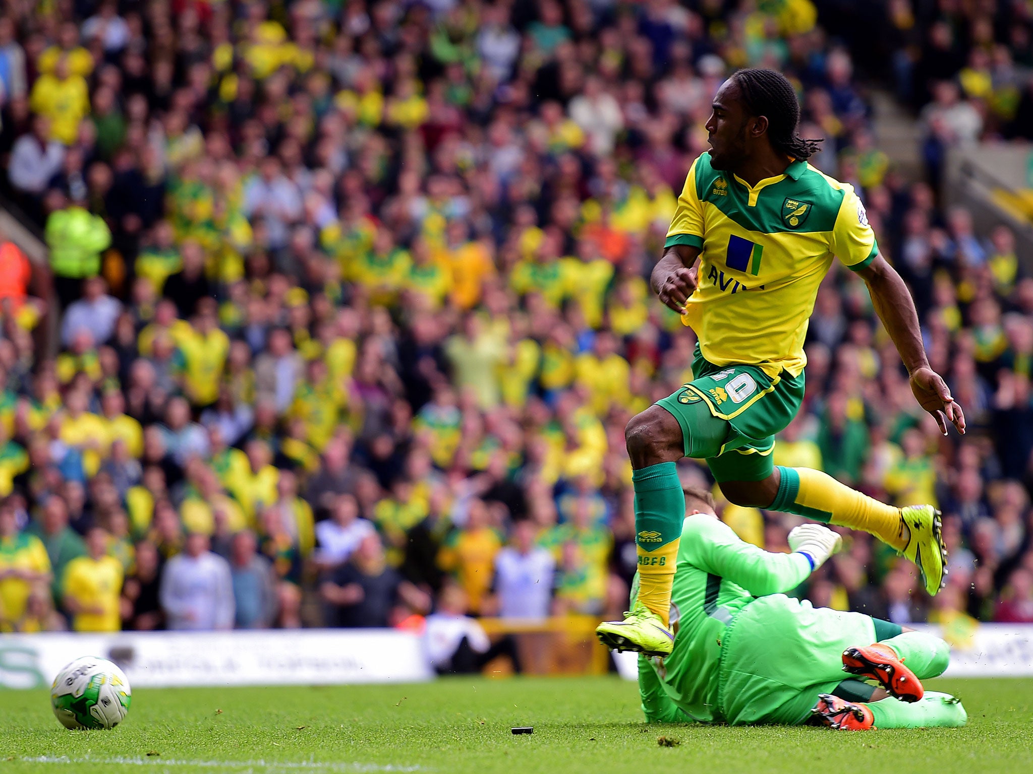Cameron Jerome scores Norwich's third to seal victory over Ipswich