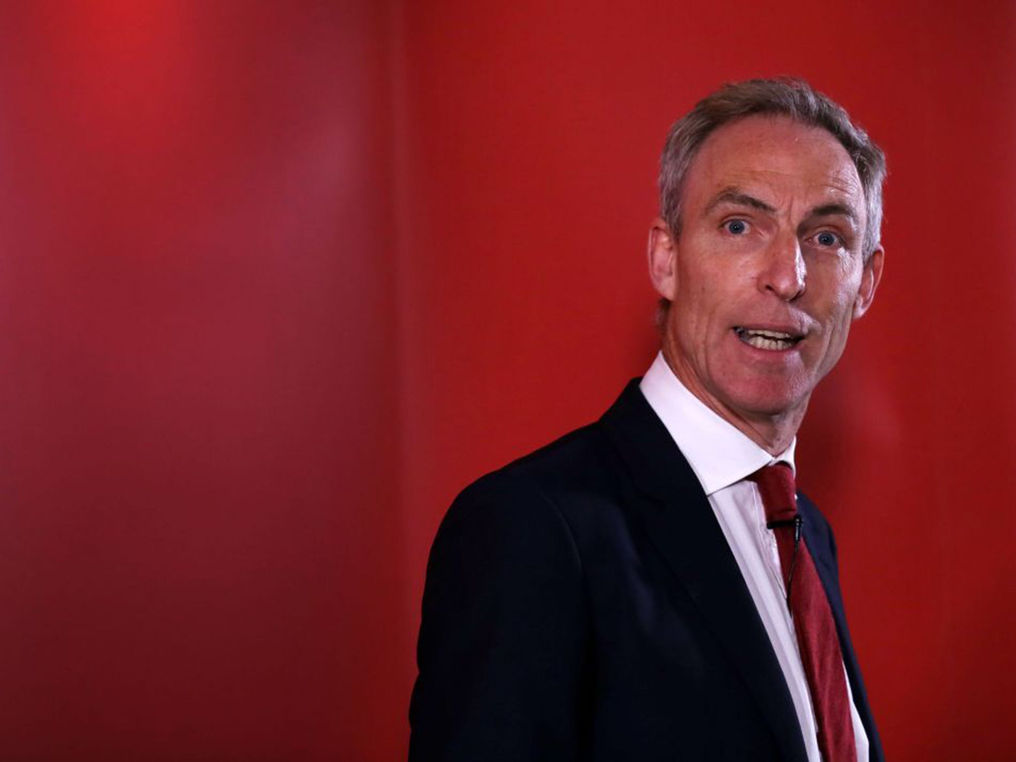 Despite winning a confidence ballot by 17 votes to 14, Jim Murphy has announced he will resign next month