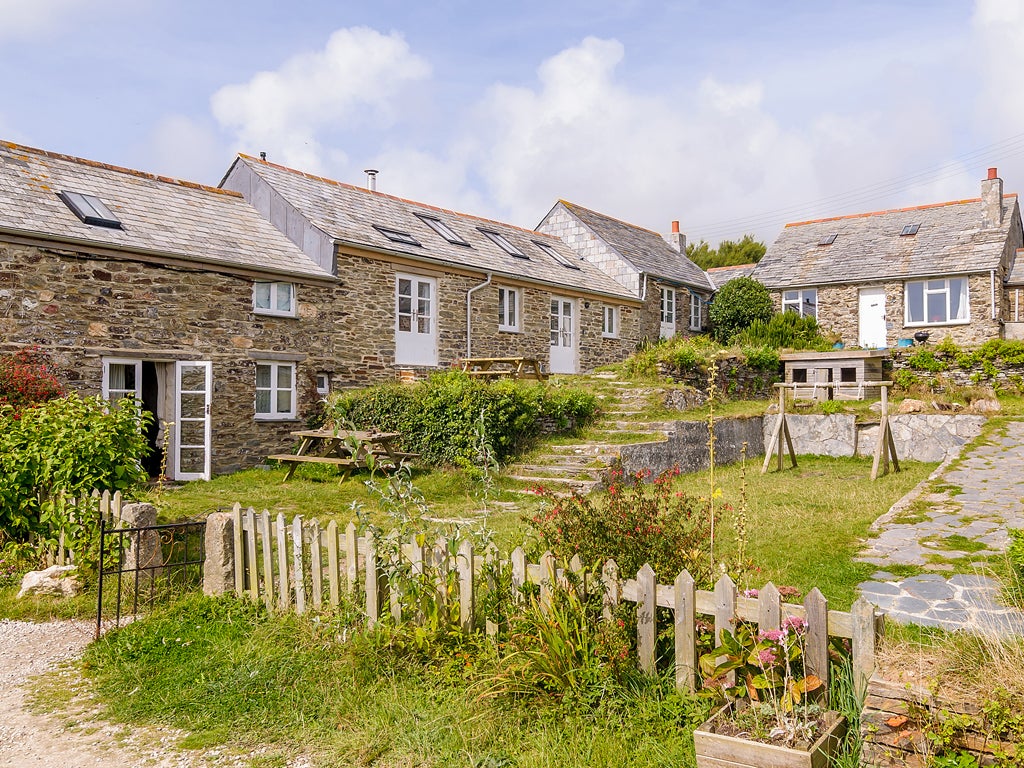 Two Porth Farm Cottages