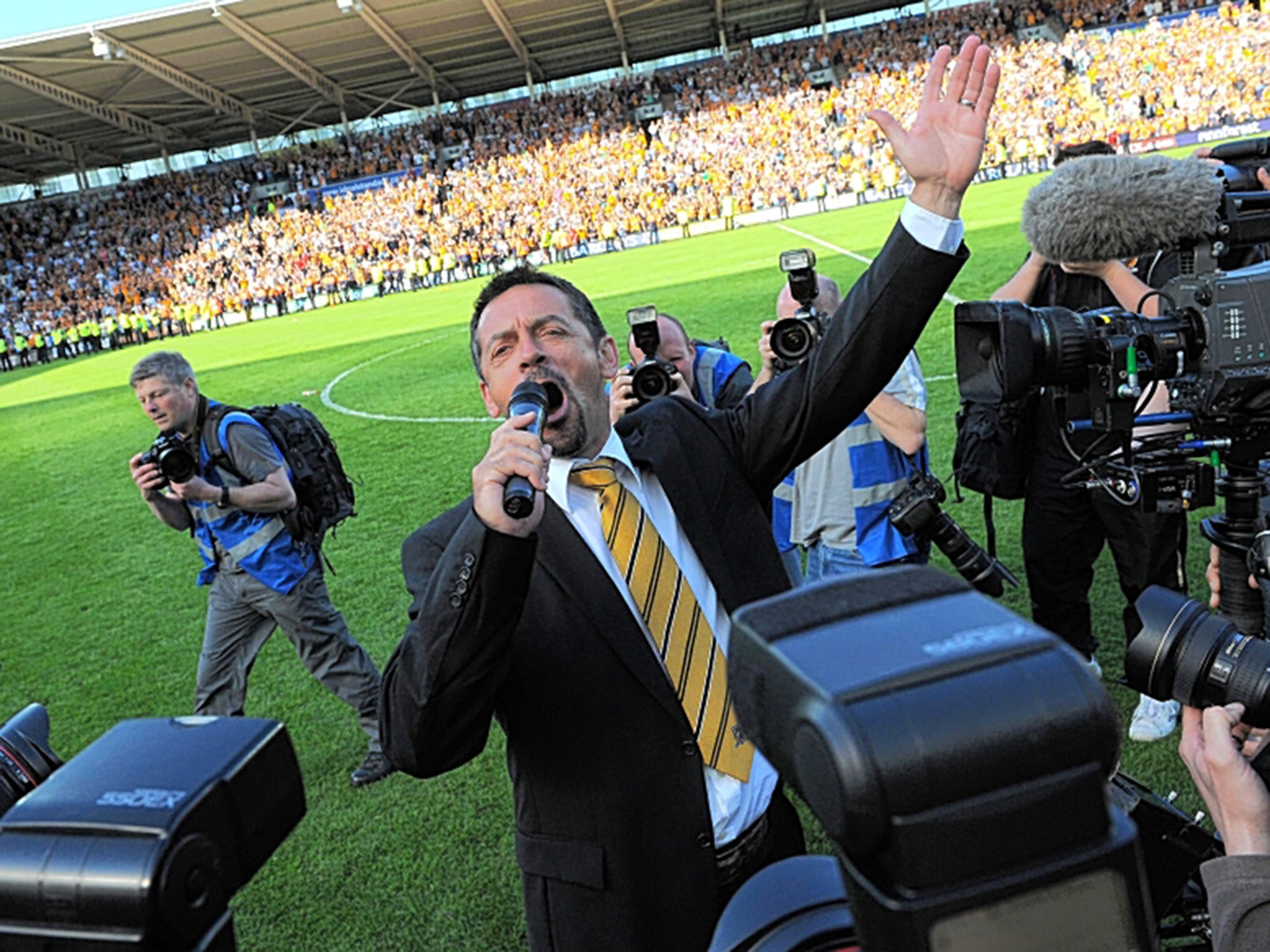 Phil Brown sings the fans’ version of ‘Sloop John B’ after Hull avoided relegation on the final day of the 2008-09 season