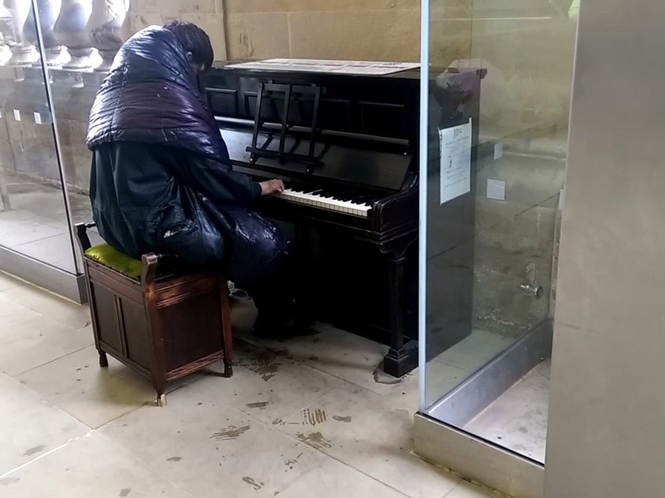 Homeless Alan Donaldson wowed crowds with his rendition of the Fur Elise