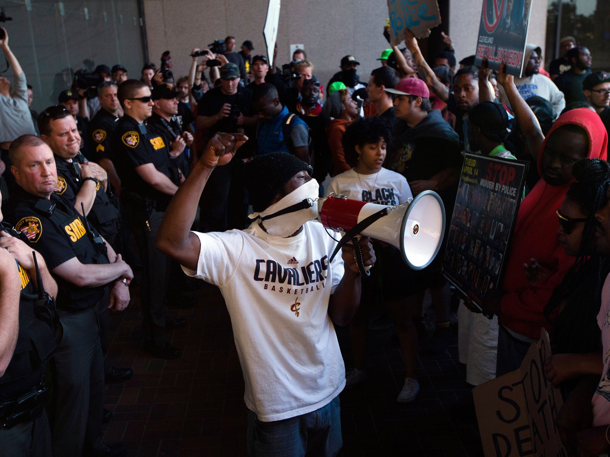 Demonstrators at the entrance to the Cuyahoga County Justice Centre in Cleveland