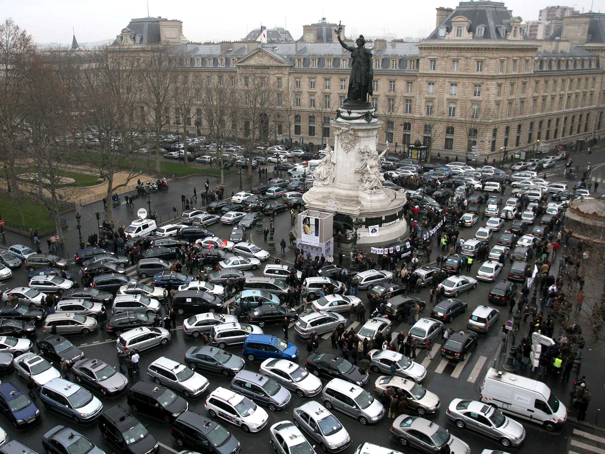 Traffic in Paris was even worse than usual during this taxi drivers’ protest at the Place de la République
