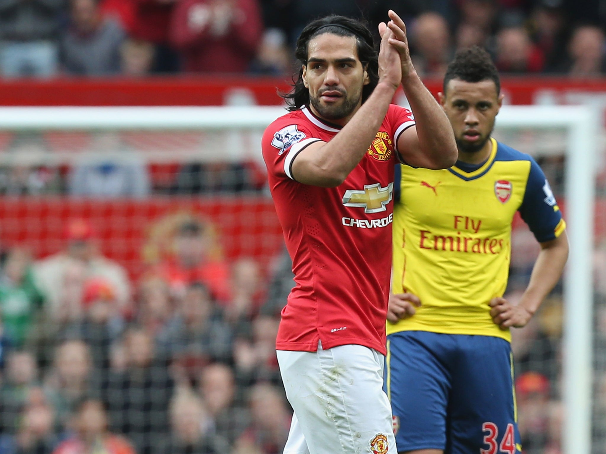 Falcao waves goodbye to the United fans