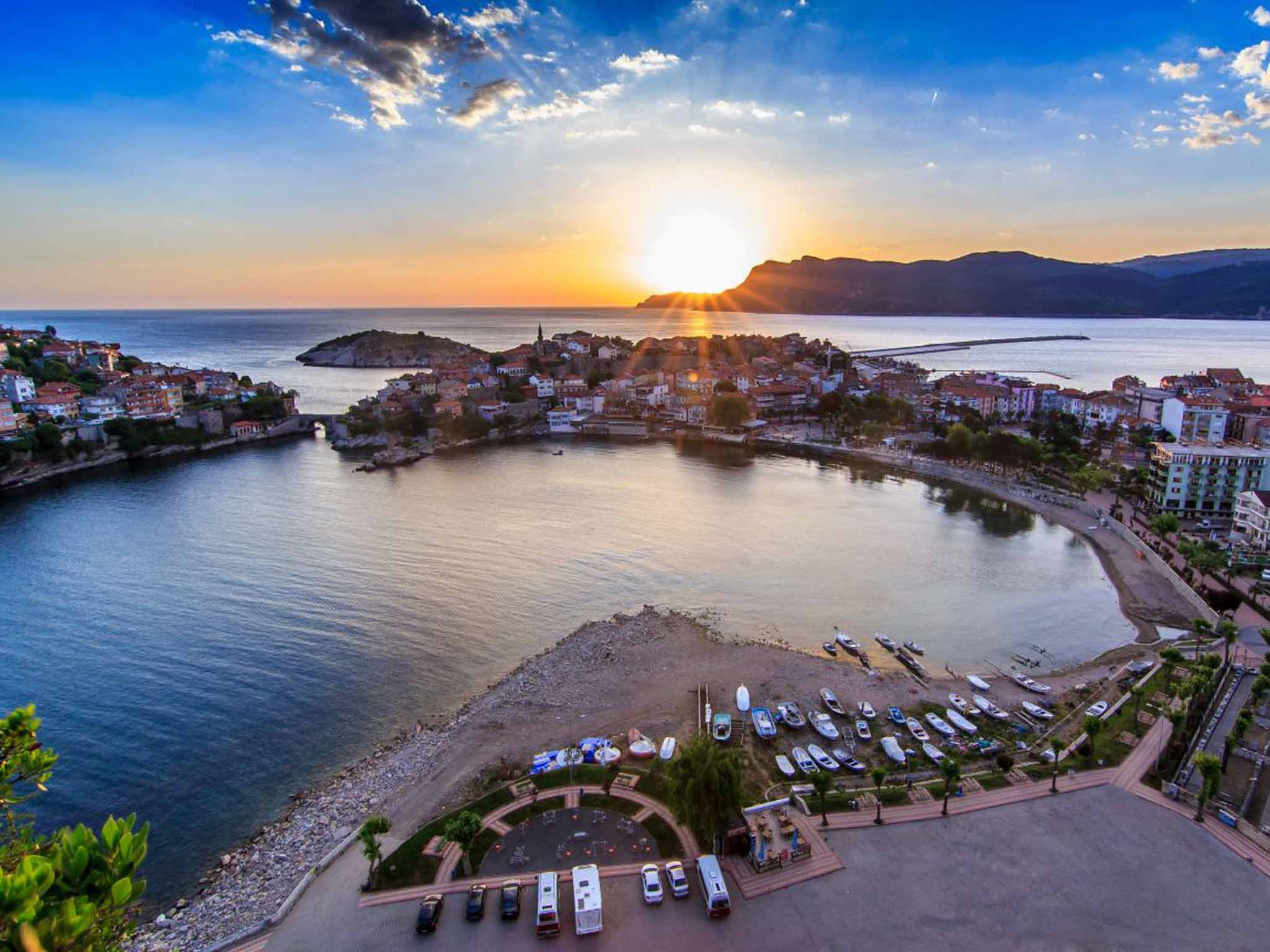 Amasra's shoreline