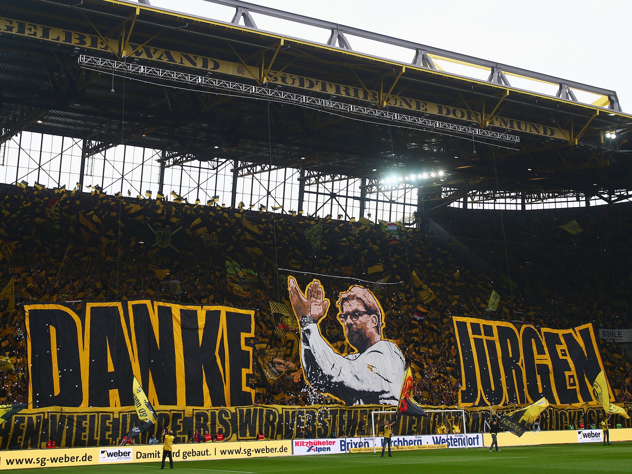 A giant tifo in tribute to Jurgen Klopp is unveiled ahead of Borussia Drotmund's final game