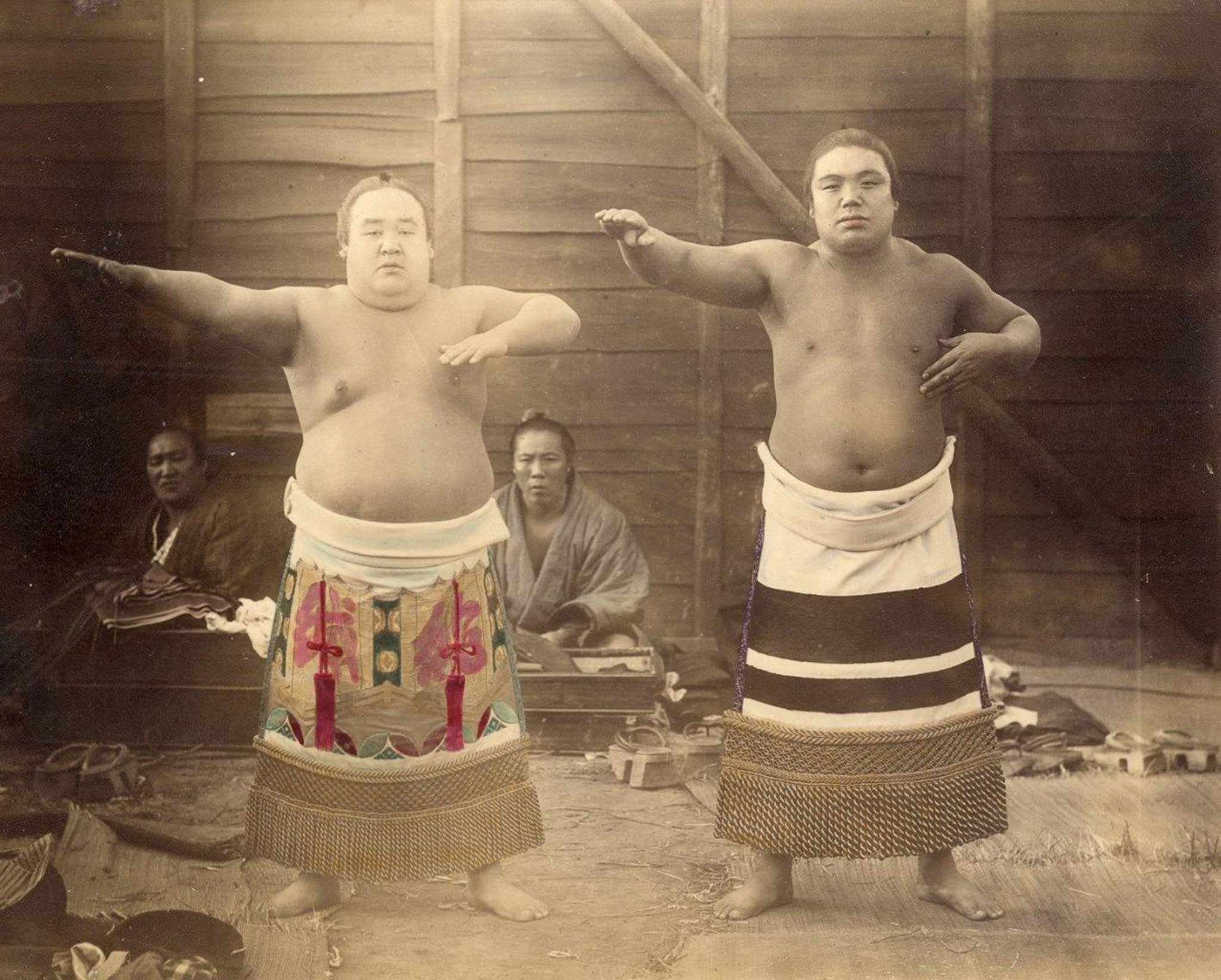 Sumo wrestlers by Felice Beato, 1865 © : Galerie Verdeau, Paris/The London Photograph Fair