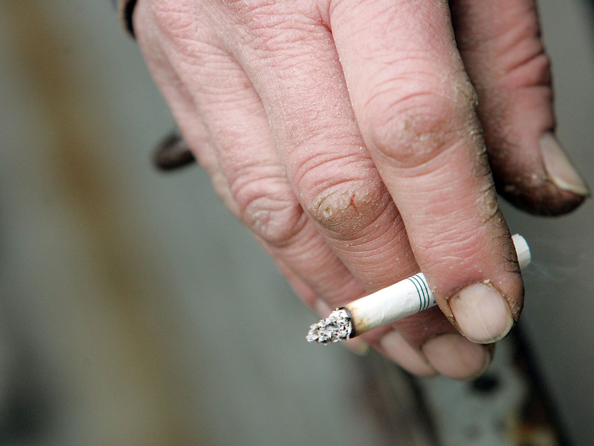 According to new research, parents who smoke are plunging nearly half a million children into poverty