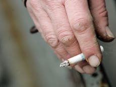Smoking parents 'plunge half a million children into poverty'