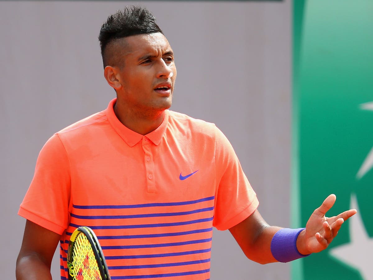 Nick kyrgios. Петер духан австралийский теннисист. Кирьос теннис. Ник киргиос. Ник киргиос прическа.