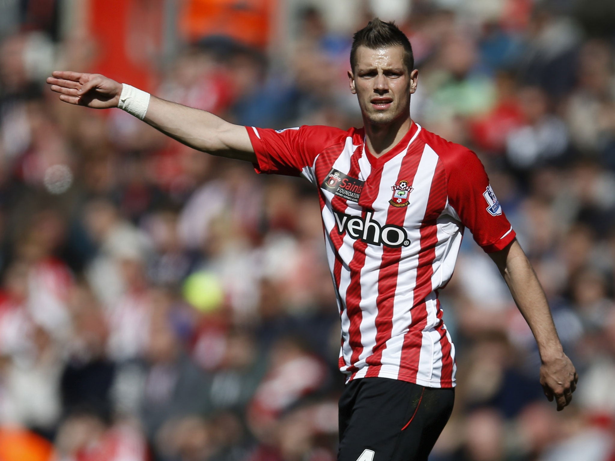 Morgan Schneiderlin is set to move to Manchester United