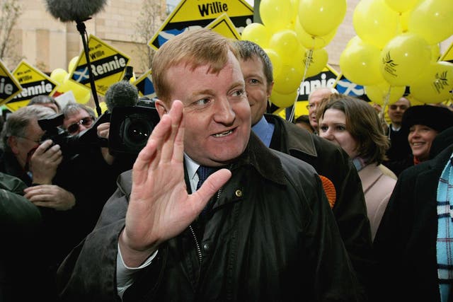 Charles Kennedy canvassing in Dunfermline a month after his resignation as Lib Dem leader in 2006