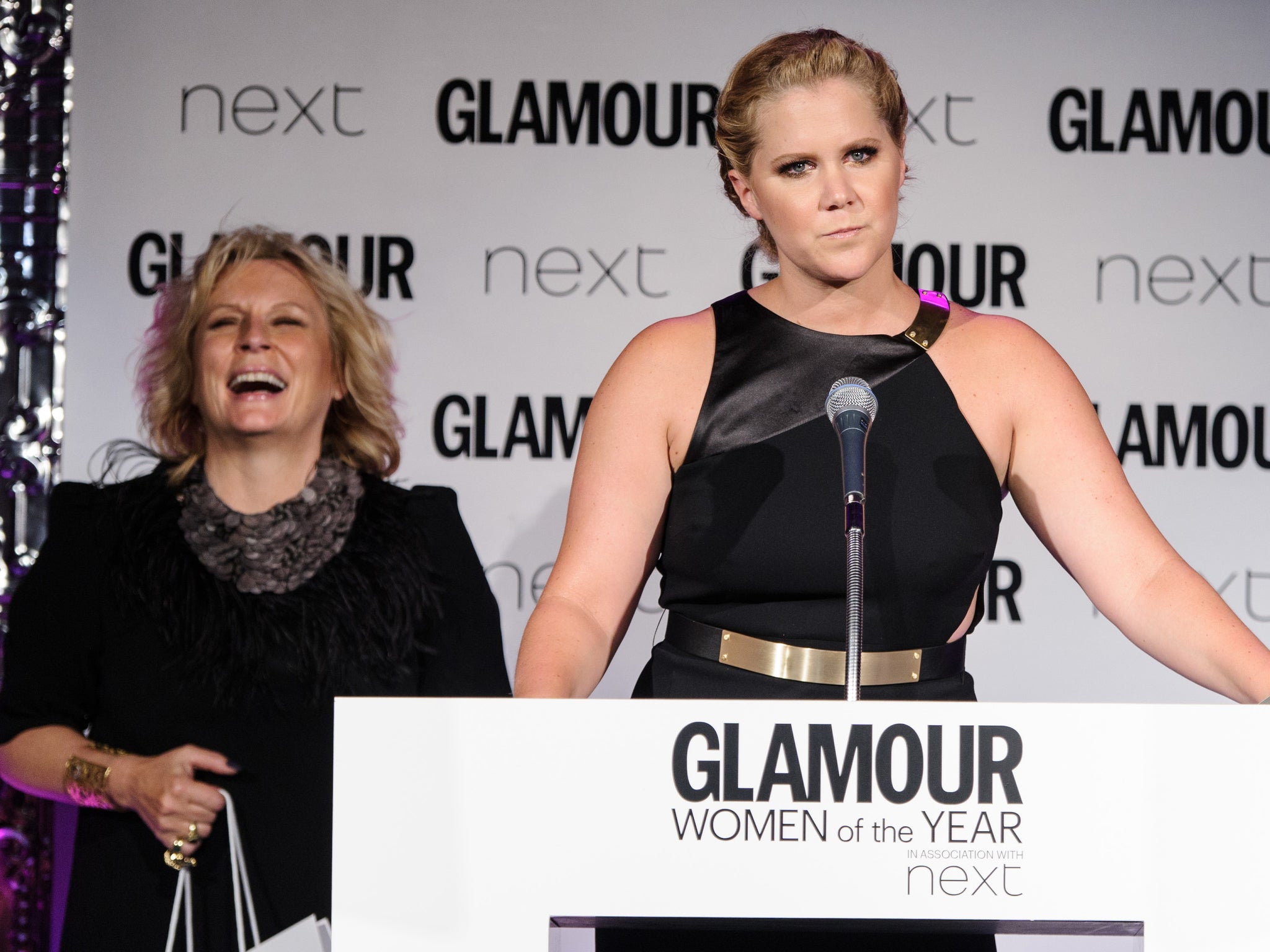 Amy Schumer brought the house down at the Glamour Awards, and made Jennifer Saunders laugh too