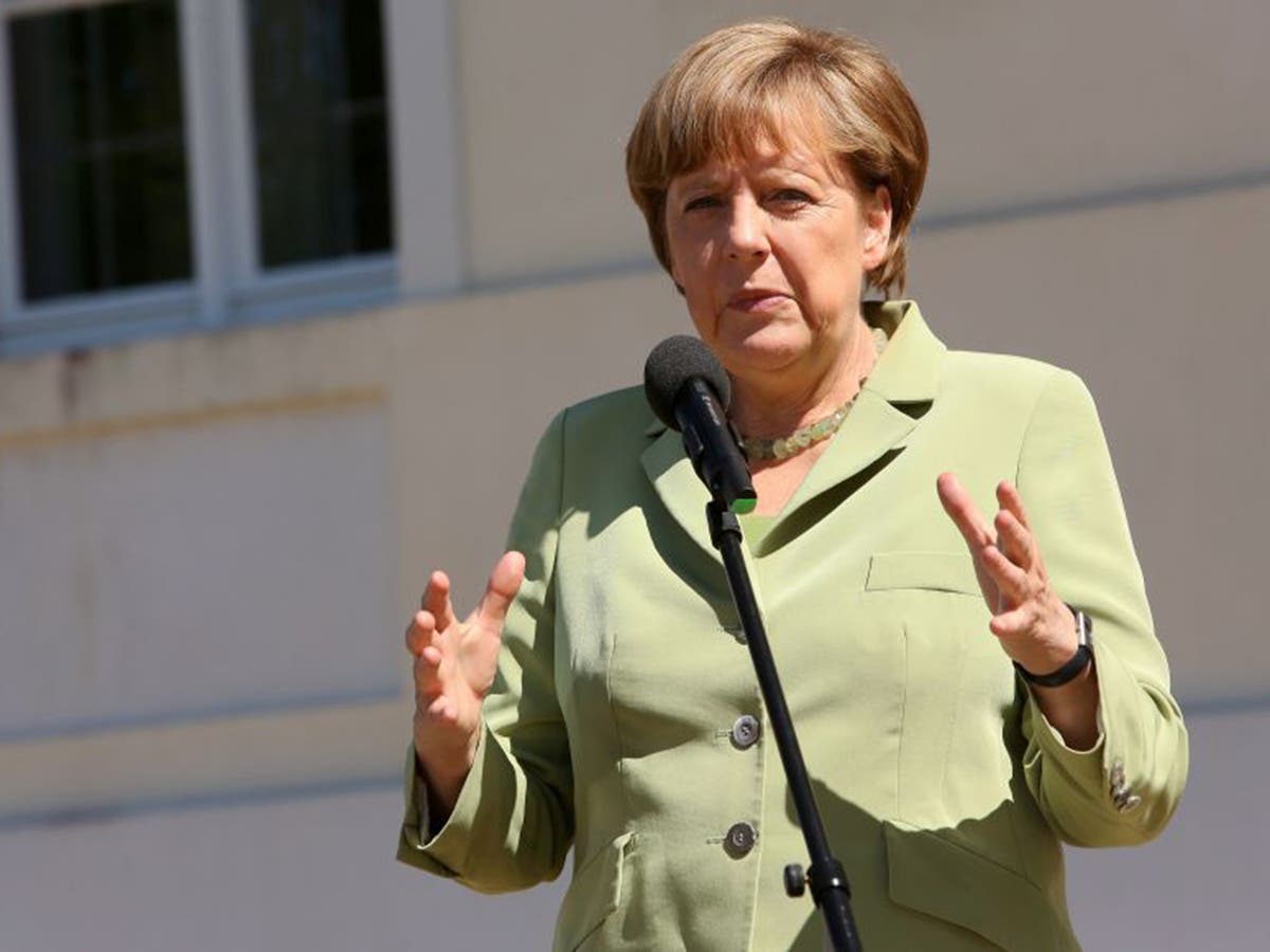 Angela Merkel: EU could consider amending treaties to convince UK to