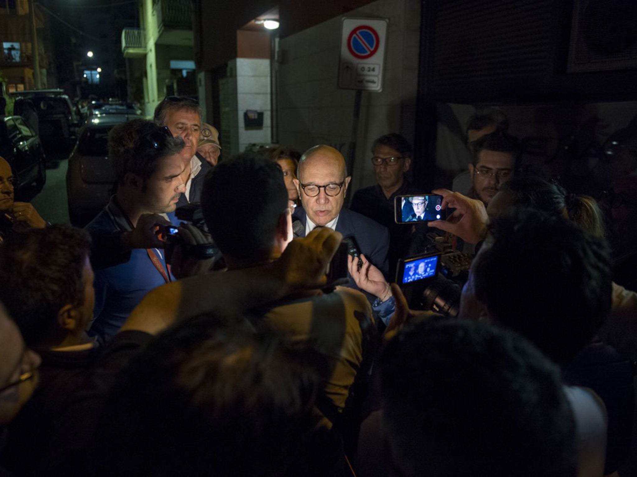 Mayor Sandro Bartolomeo has called on Formia's residents to take a collective stand