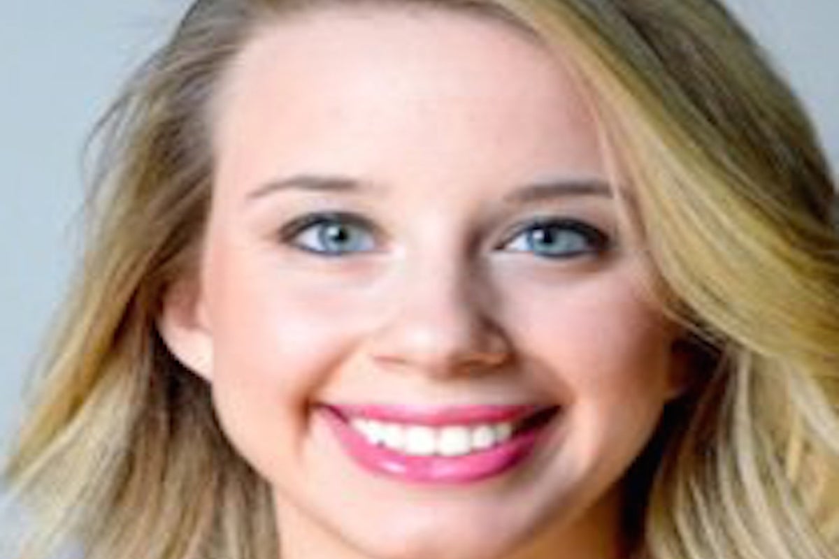 Victoria Siegel Teenage daughter of 'Queen of Versailles' stars found(02)