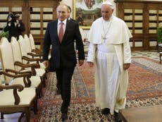 Vladimir Putin meets Renzi in bid to weaken EU efforts against Russia