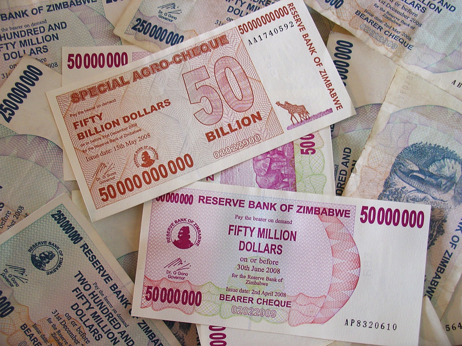 Zimbabwean dollar notes
