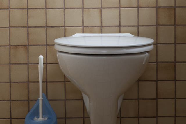 A London toilet is up for rent at £3,000 per month