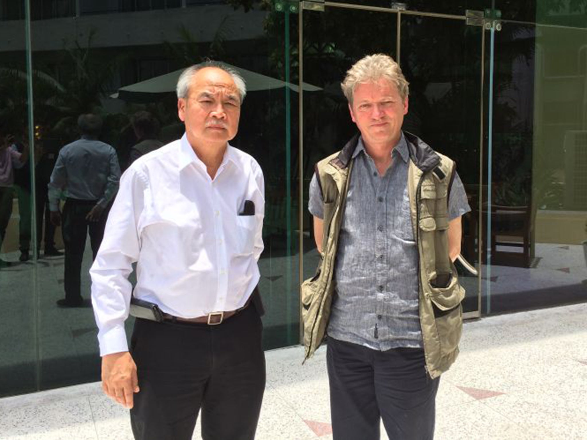 Han Naung Wai (left, pictured with Peter Popham), the son of Burma’s first president, is working towards a peace deal