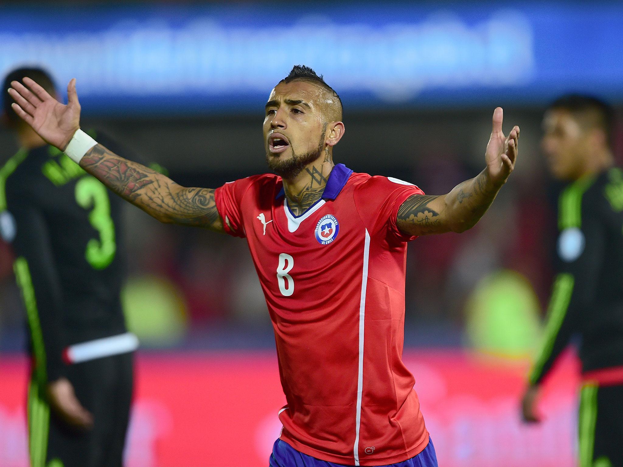 Chelsea will prioritise Arturo Vidal if they fail to sign Radja Nainggolan for the fourth time