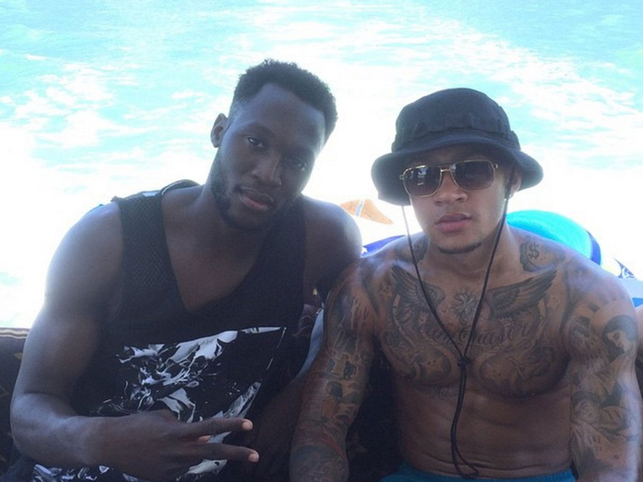 Memphis Depay becoming Manchester United's super agent after