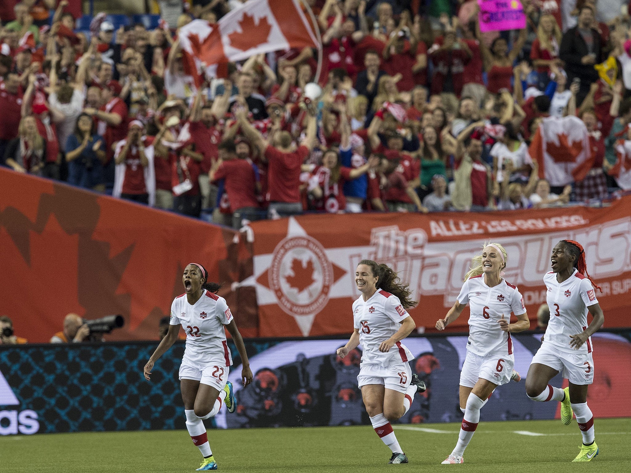 Ashley Lawrence celebrates her goal against the Netherlands