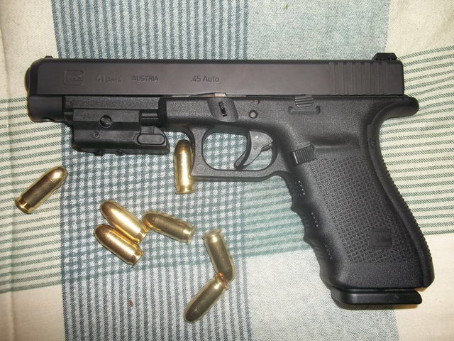 Charleston Church Shooting Survivors Sue Fbi For Permitting Dylann Roof To Buy Gun The Independent Independent