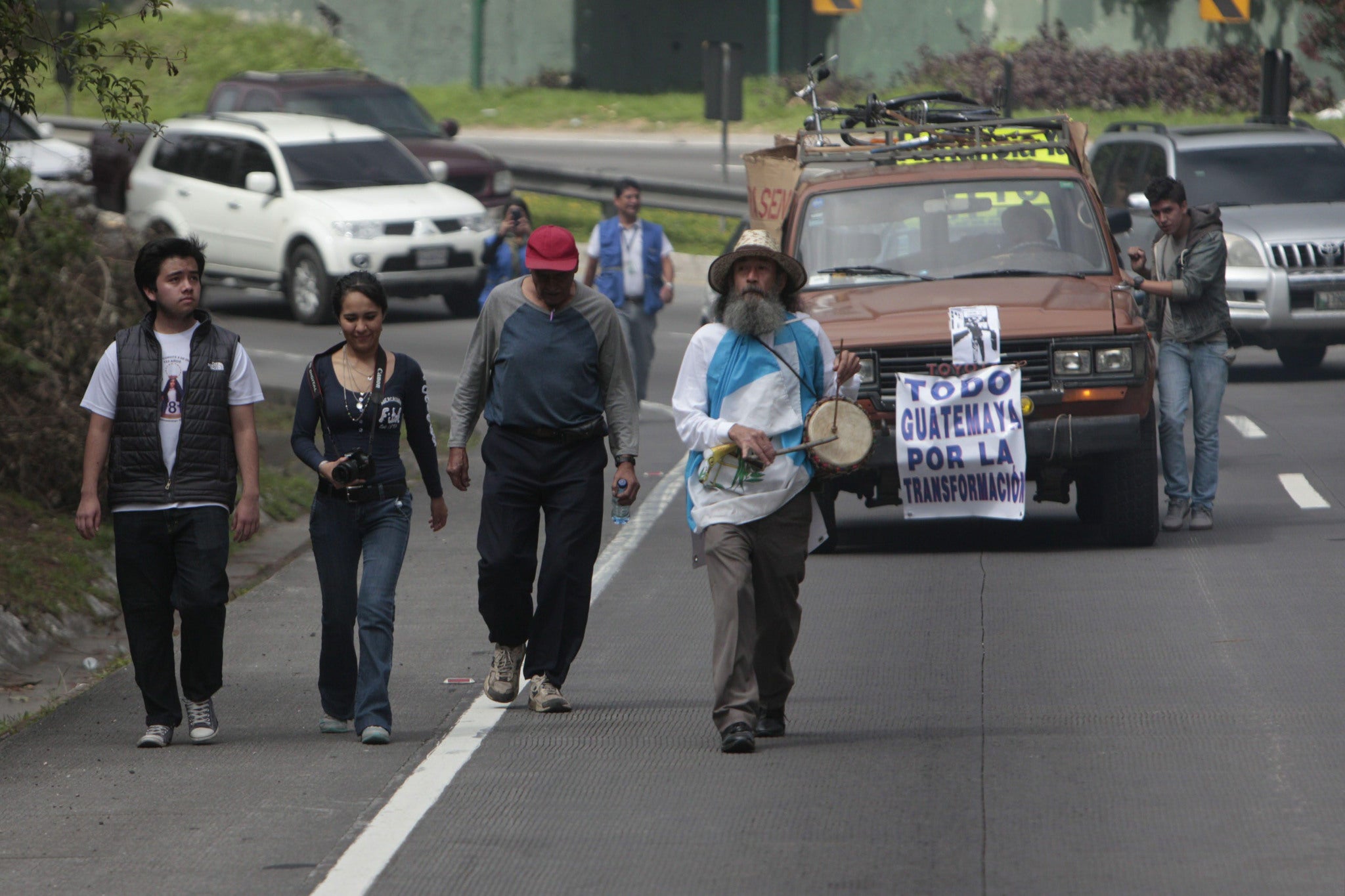 Mr Ochoa has received a hero's welcome after arriving in Guatemala City