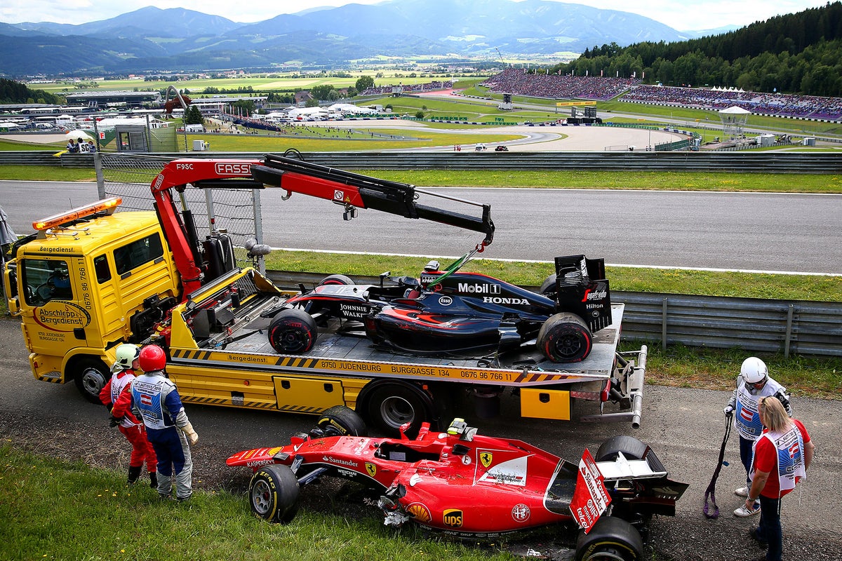 Fernando Alonso and Kimi Raikkonen unharmed after major crash at Austrian  Grand Prix | The Independent | The Independent