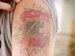 Popty ping tattoo: Man has Welsh slang for microwave removed from his