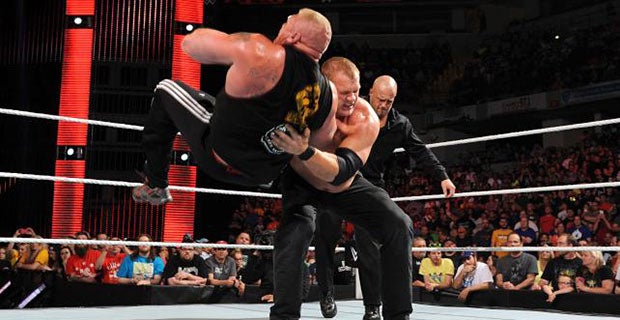 Kane chokeslams Lesnar to end Raw