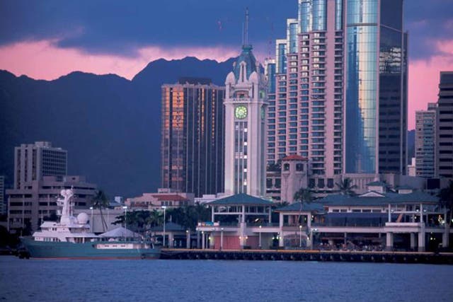 Capital view: the skyline at Honolulu on Oahu island