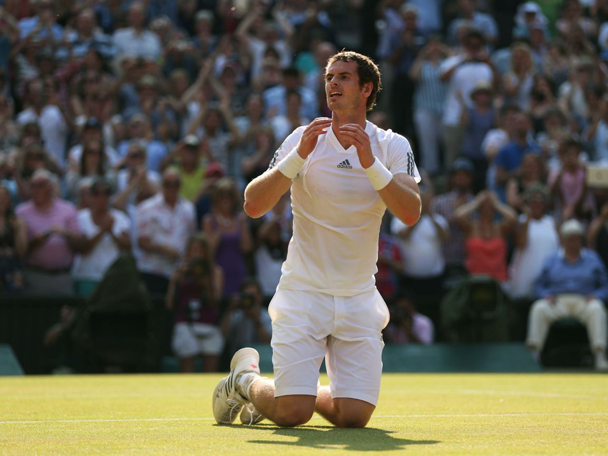 Murray makes history for Great Britain as he wins the 2013 Wimbledon title