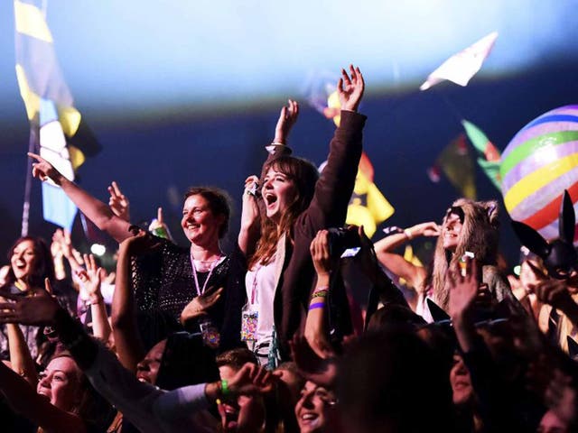 Want to join this crowd? Read our handy guide to securing those golden tickets
