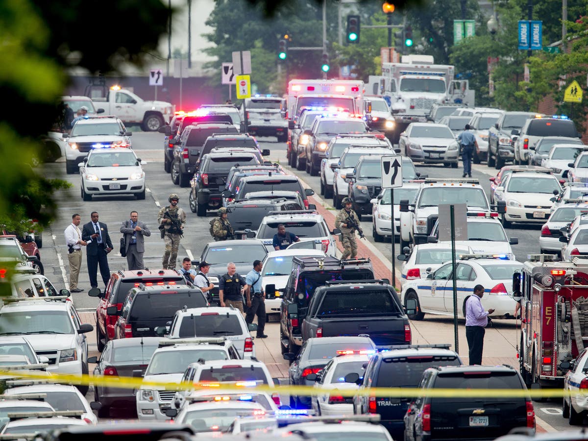 Washington Navy Yard 'shooting': US naval headquarters in lockdown over ...