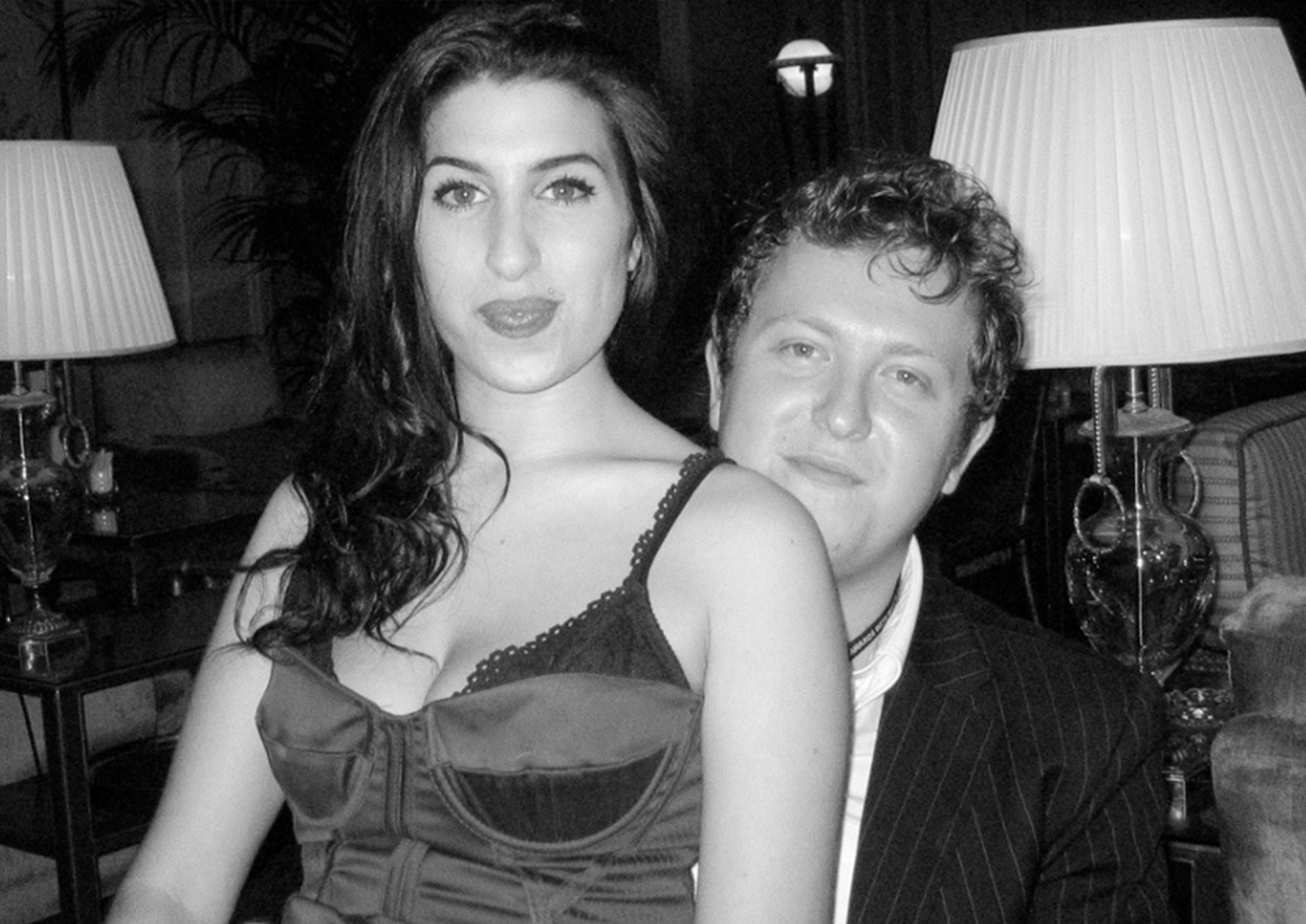 Amy Winehouse and the author in 2004
