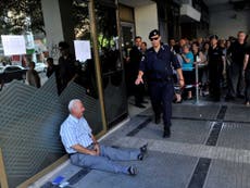 The photo that conveys the despair of Greece's elderly