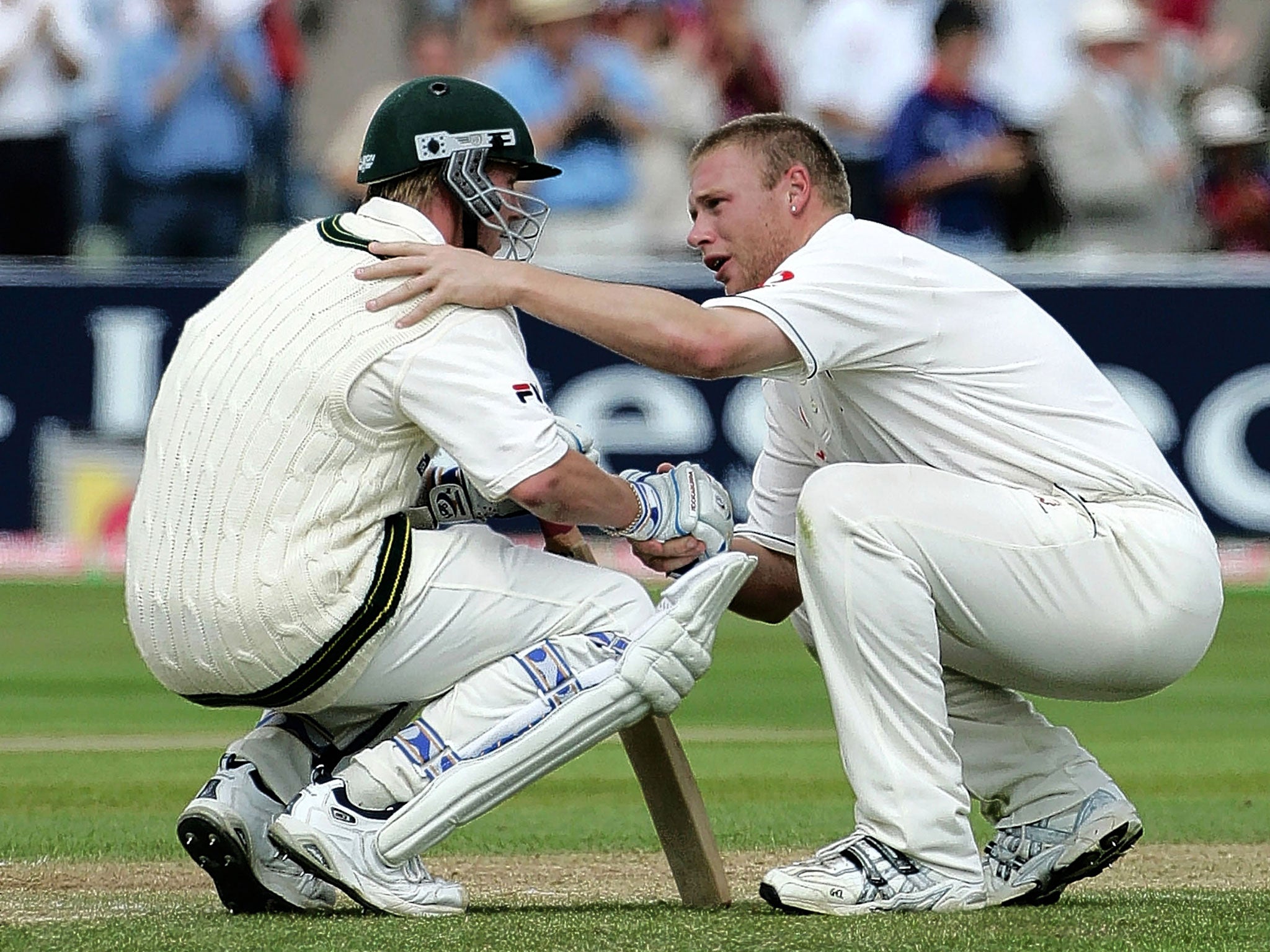 Andrew Flintoff consoles the Australian bowler Brett Lee following England’s victory at Edgbaston in 2005